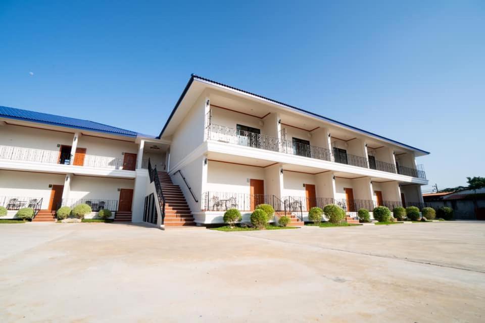 ארניאפראטט Baan Anong Hotel מראה חיצוני תמונה